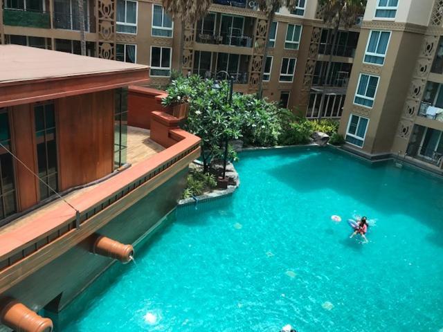 Апартаменты Atlantis Waterpark Джомтьен Экстерьер фото
